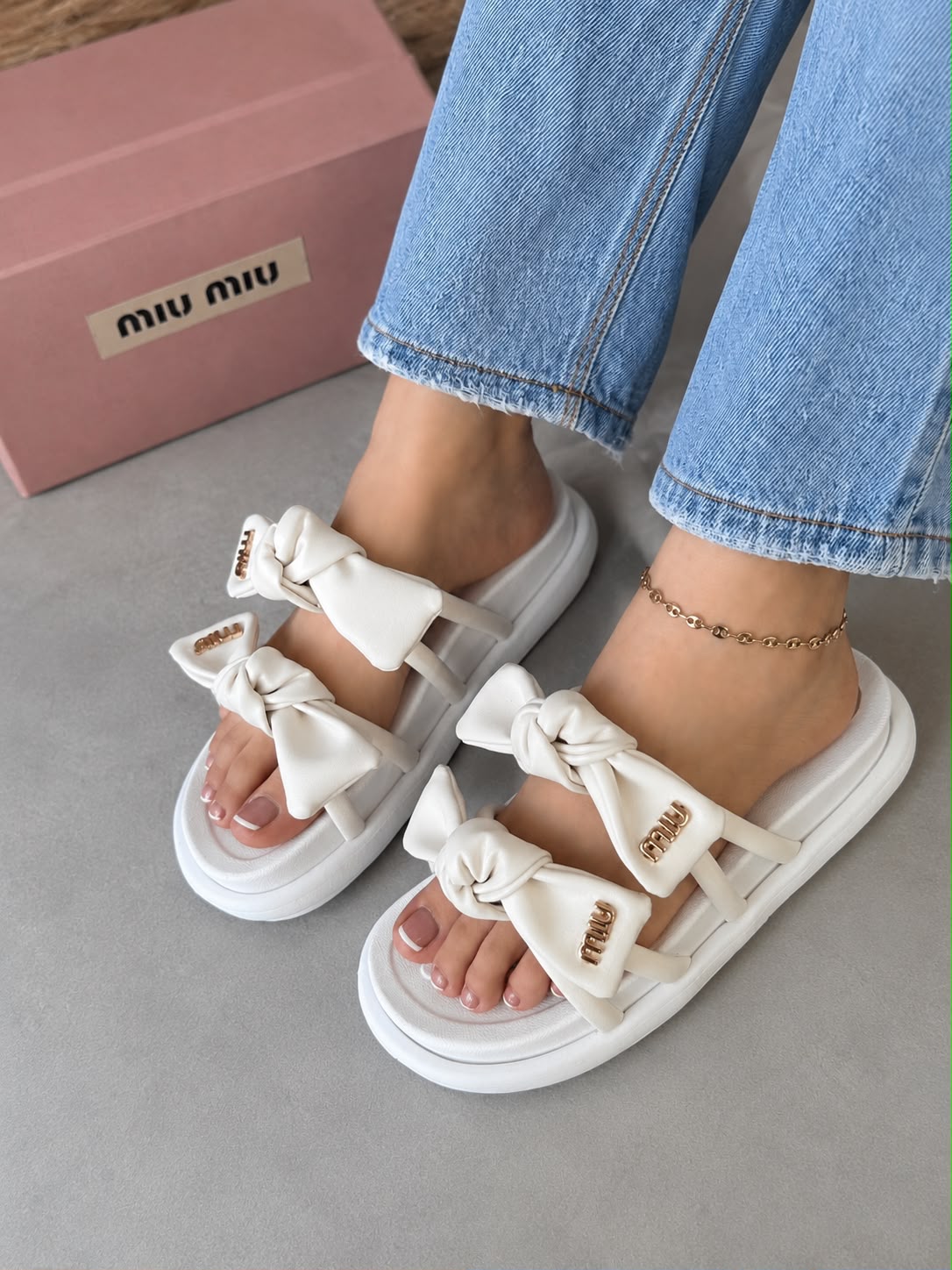 Chancla Miu Miu