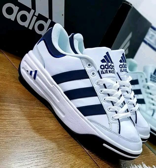 Adidas Nastage Línea Azul