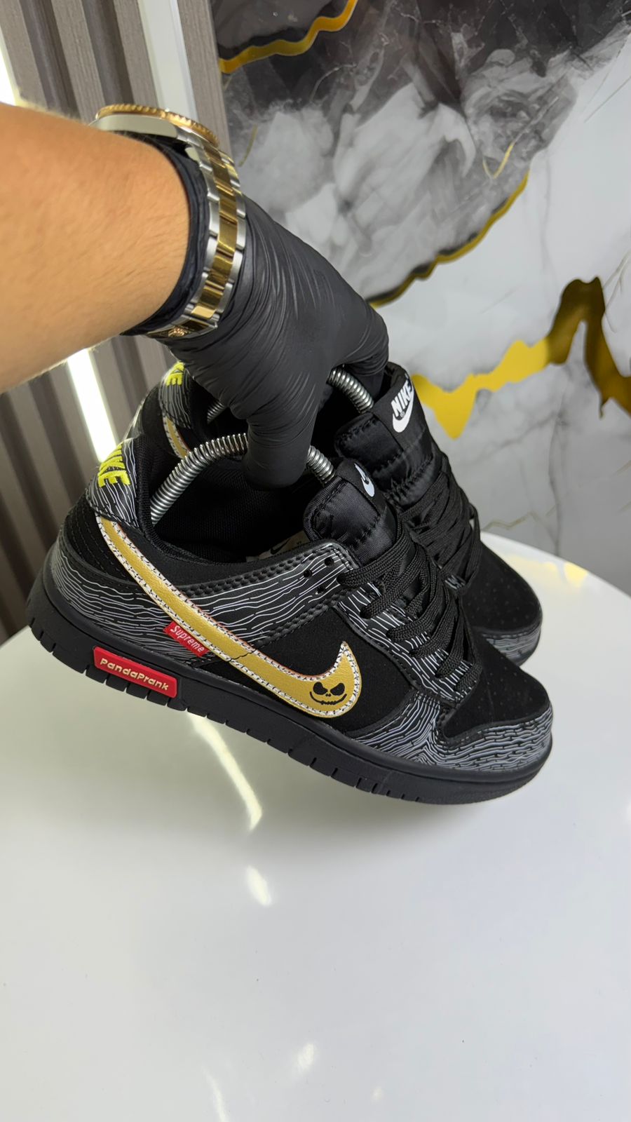 Nike SB Momia