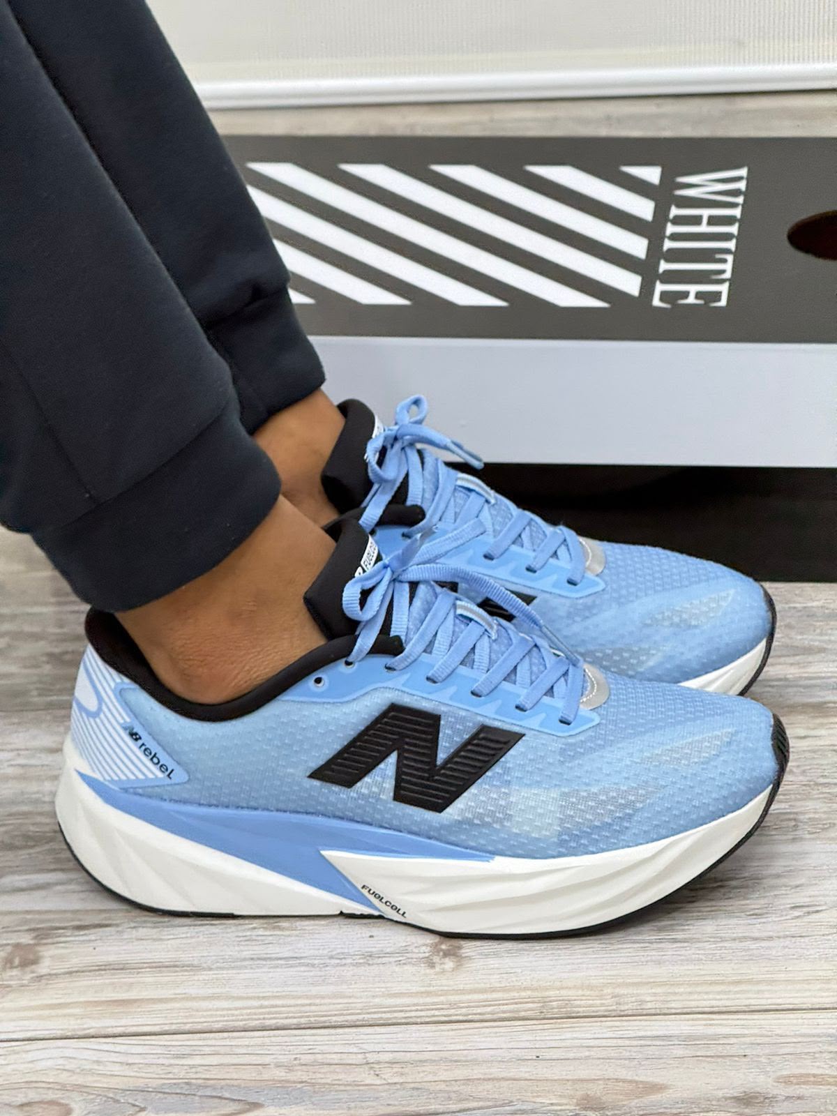 New Balance Fuelcell Rebel V4