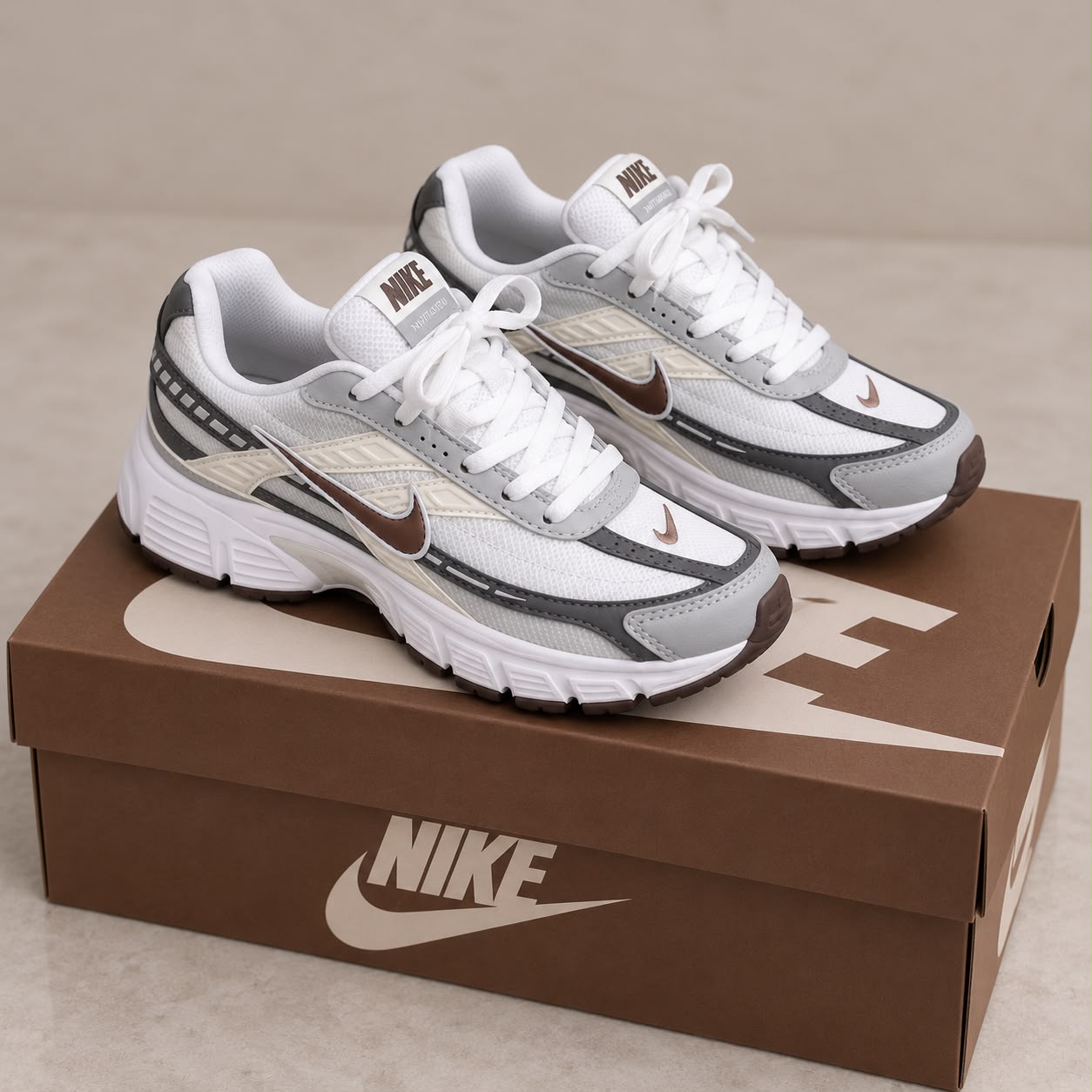 Nike Initiator