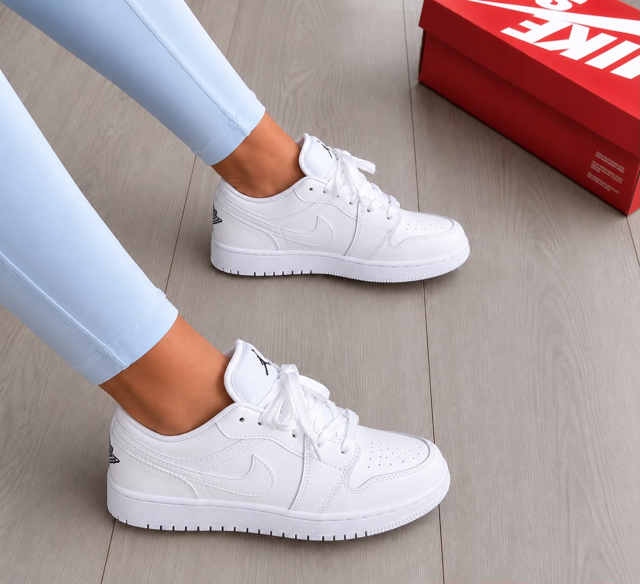 Air Jordan 1 Low Triple White